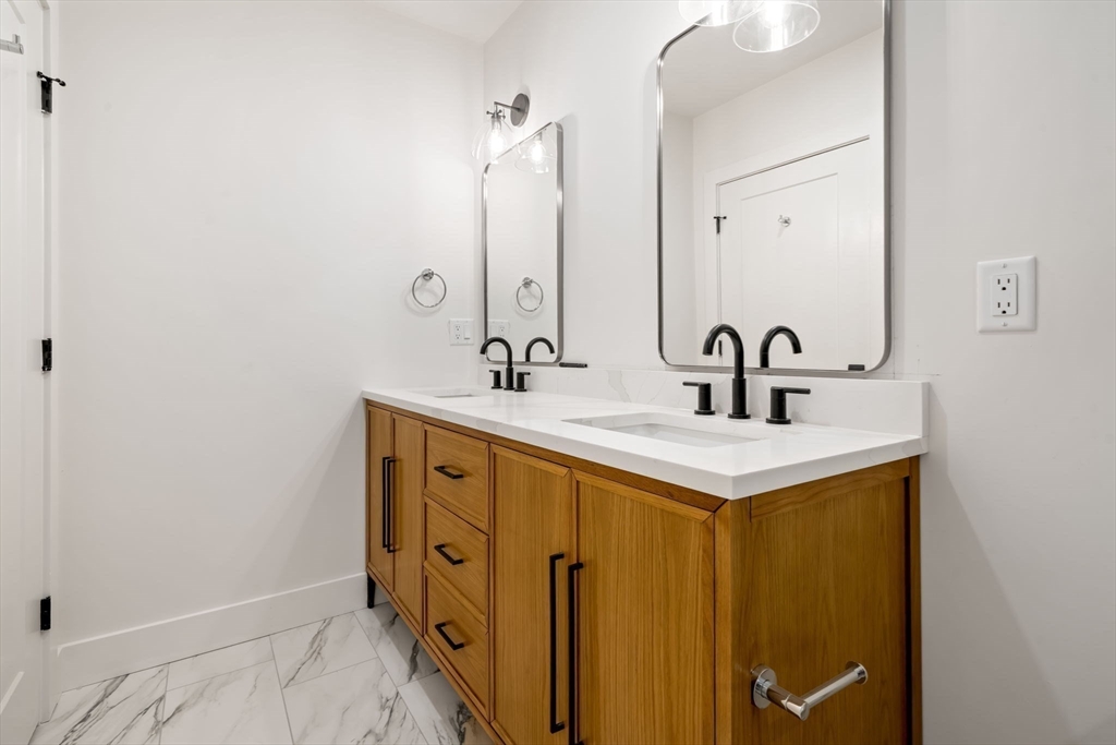 33 Pearl Street, Unit 4 Boston, MA 02125 - Photo 26 of 38