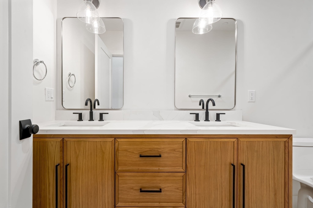 33 Pearl Street, Unit 4 Boston, MA 02125 - Photo 27 of 38