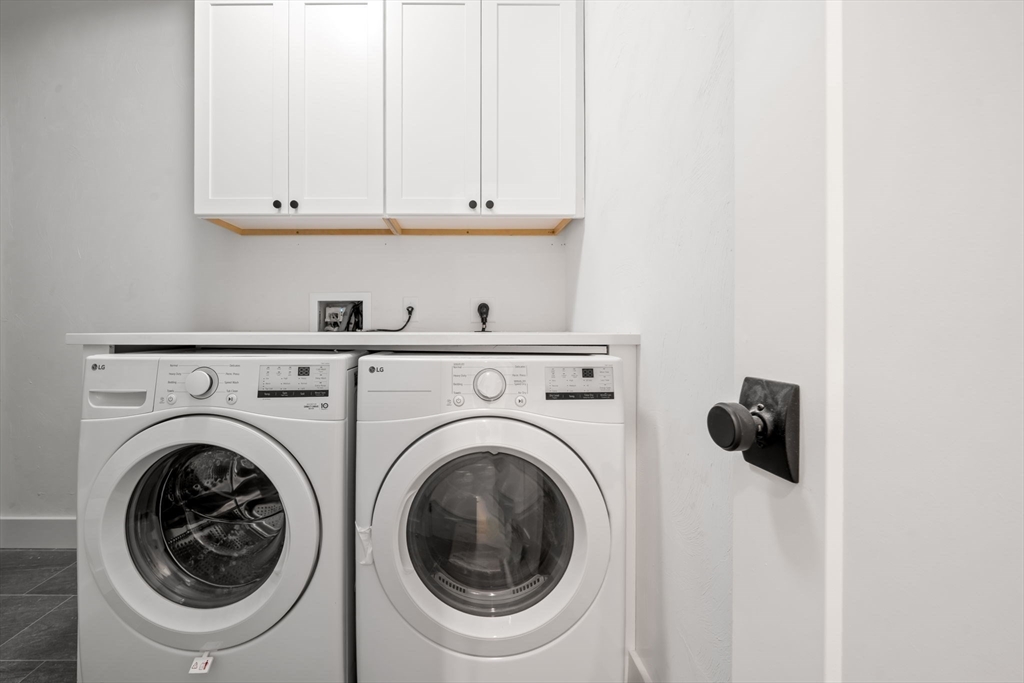 33 Pearl Street, Unit 4 Boston, MA 02125 - Photo 32 of 38