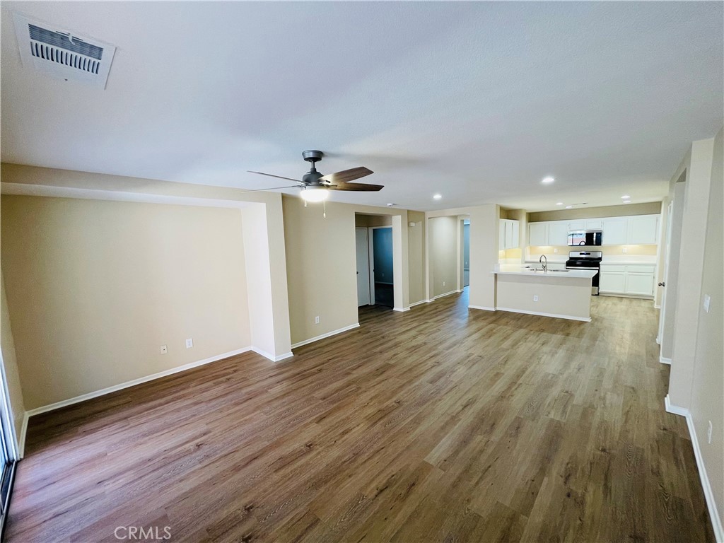 147 Ropango Way Hemet, CA 92545 - Photo 11 of 44