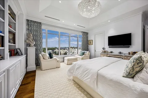 $2,350,000 | 2121 Kirby Drive, Unit 4NE, Houston, TX 77019