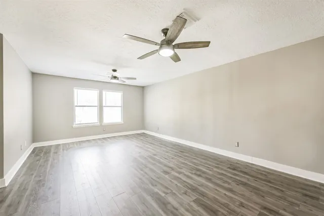 $299,900 | 18431 Hollow Oaks Circle, Porter, TX 77365