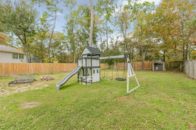 $299,900 | 18431 Hollow Oaks Circle, Porter, TX 77365