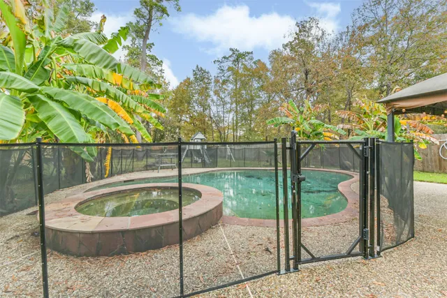 $299,900 | 18431 Hollow Oaks Circle, Porter, TX 77365