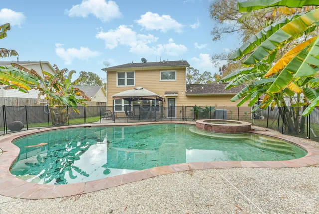 $299,900 | 18431 Hollow Oaks Circle, Porter, TX 77365