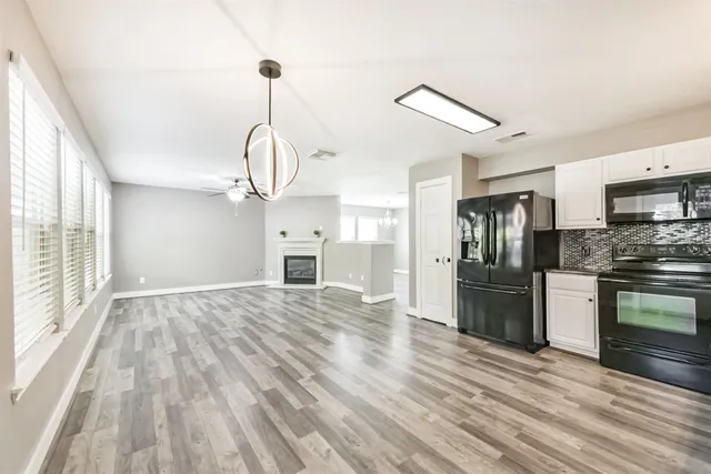 $299,900 | 18431 Hollow Oaks Circle, Porter, TX 77365