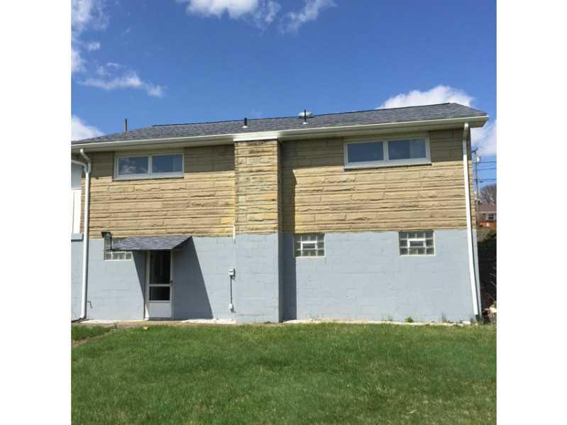 513 Colonial Manor Road Irwin, PA 15642 - Photo 5 of 22 Exterior Back.
