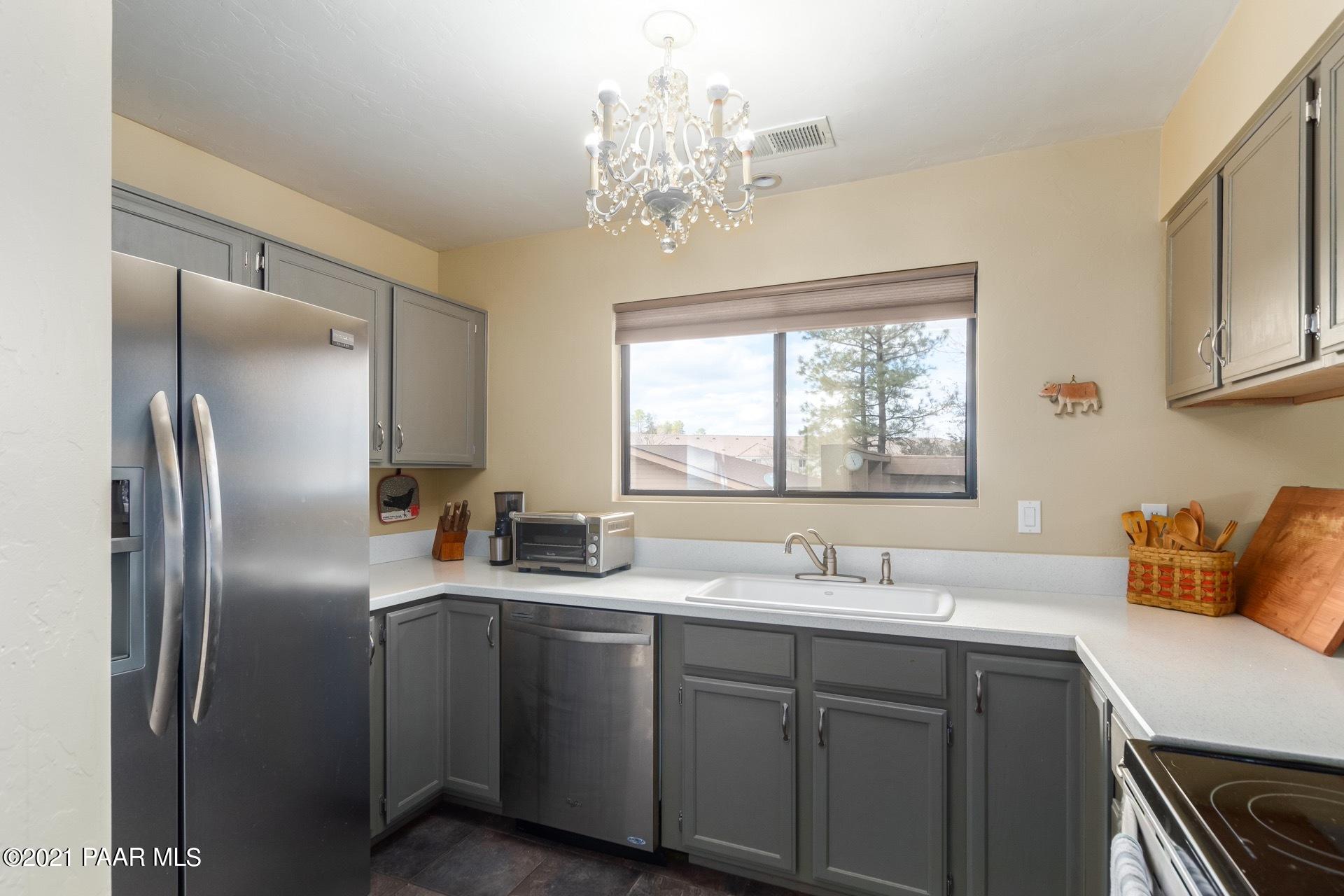 903 Old Stage Road Prescott, AZ 86303 - Photo 9 of 25 Kitchen