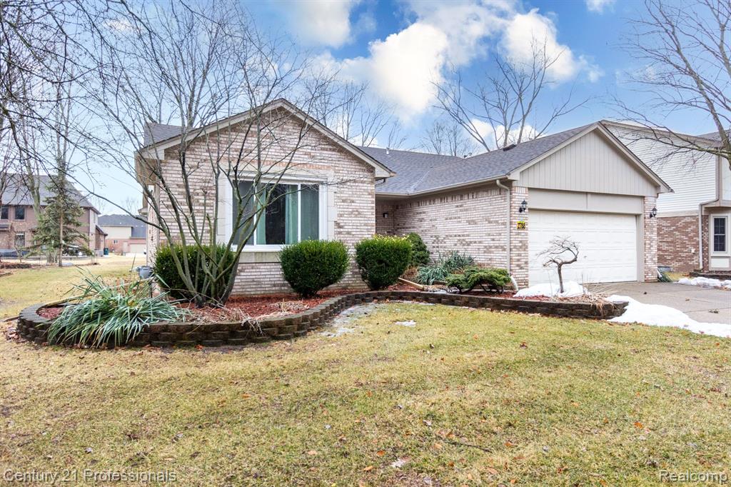 2788 Ranieri Drive Troy, MI 48085 - Photo 2 of 39