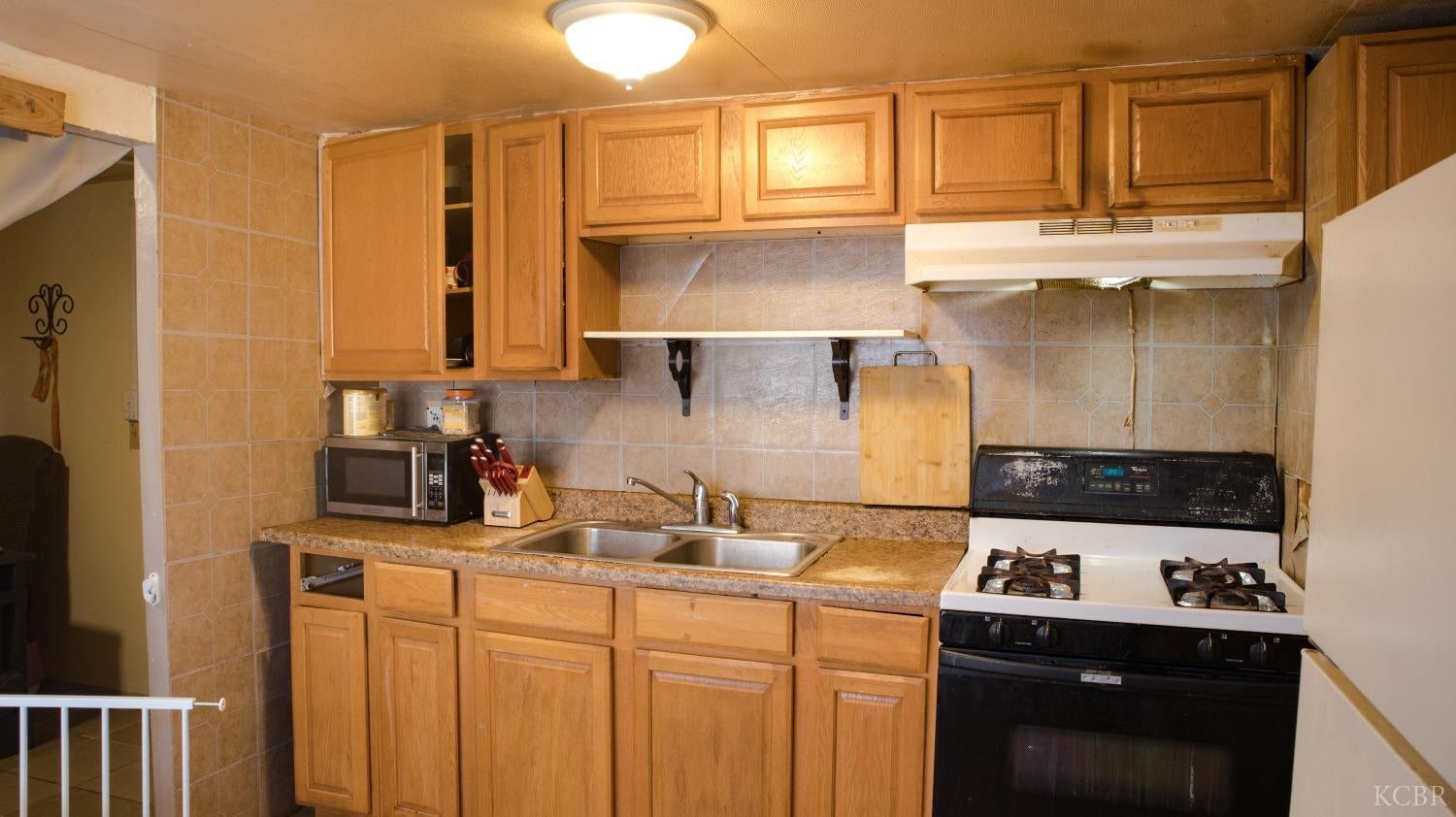 414 West Hanford Armona Road Lemoore, CA 93245 - Photo 12 of 20 Gallery Image 12