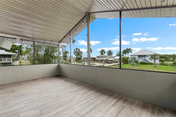 $359,950 | 301 Allen Avenue, Everglades City, FL 34139