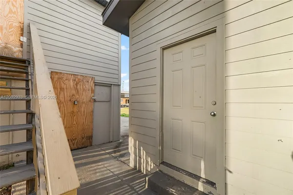 $359,950 | 301 Allen Avenue, Everglades City, FL 34139