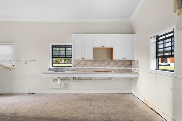 $359,950 | 301 Allen Avenue, Everglades City, FL 34139
