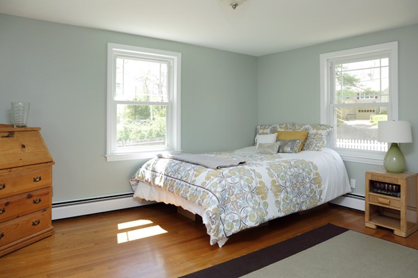 44 Harding Street Sharon, MA 02067 - Photo 6 of 7 Gallery Image 6