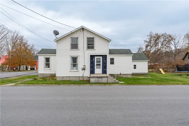 $199,900 | 203 Lakeview Drive, Brownville, NY 13634