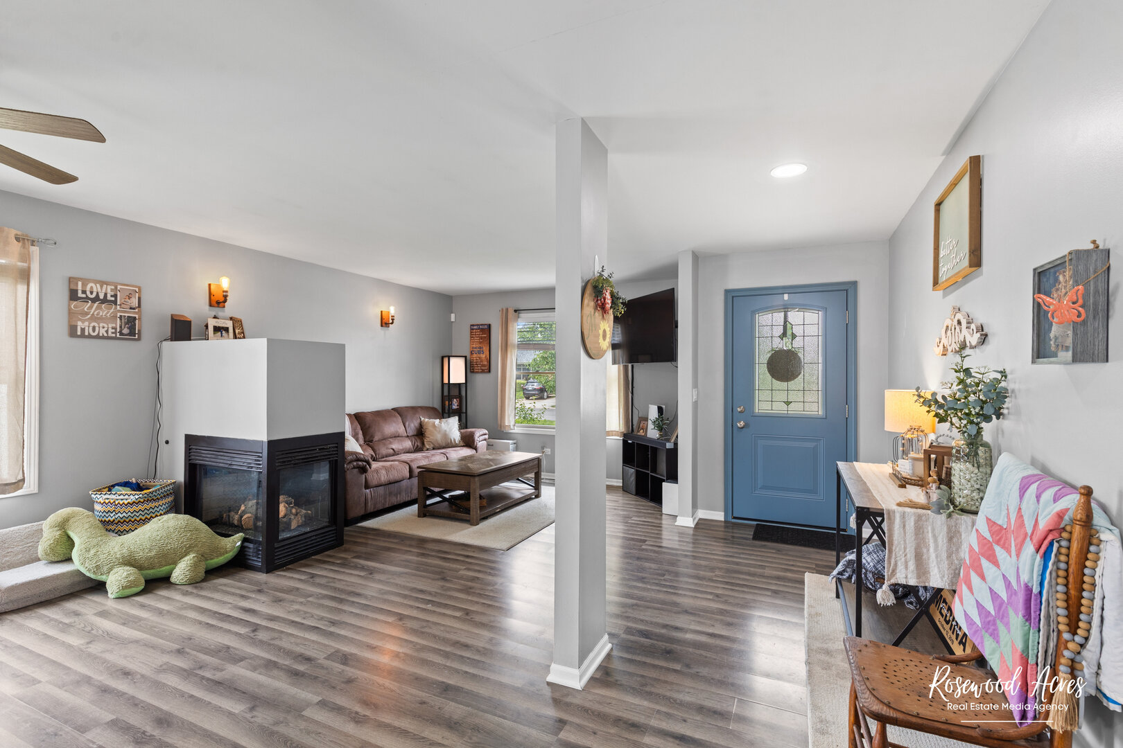 840 Peony Lane Bourbonnais, IL 60914 - Photo 14 of 30 a living room with furniture and wooden floor