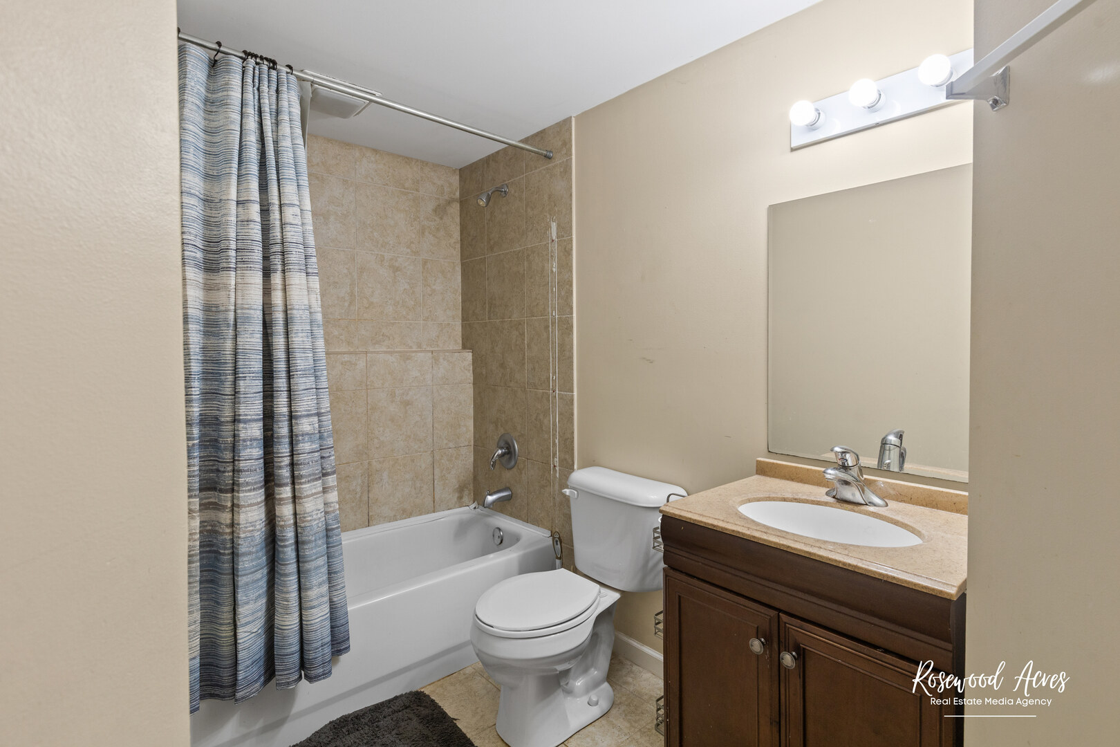 840 Peony Lane Bourbonnais, IL 60914 - Photo 28 of 30 a bathroom with a sink toilet and shower