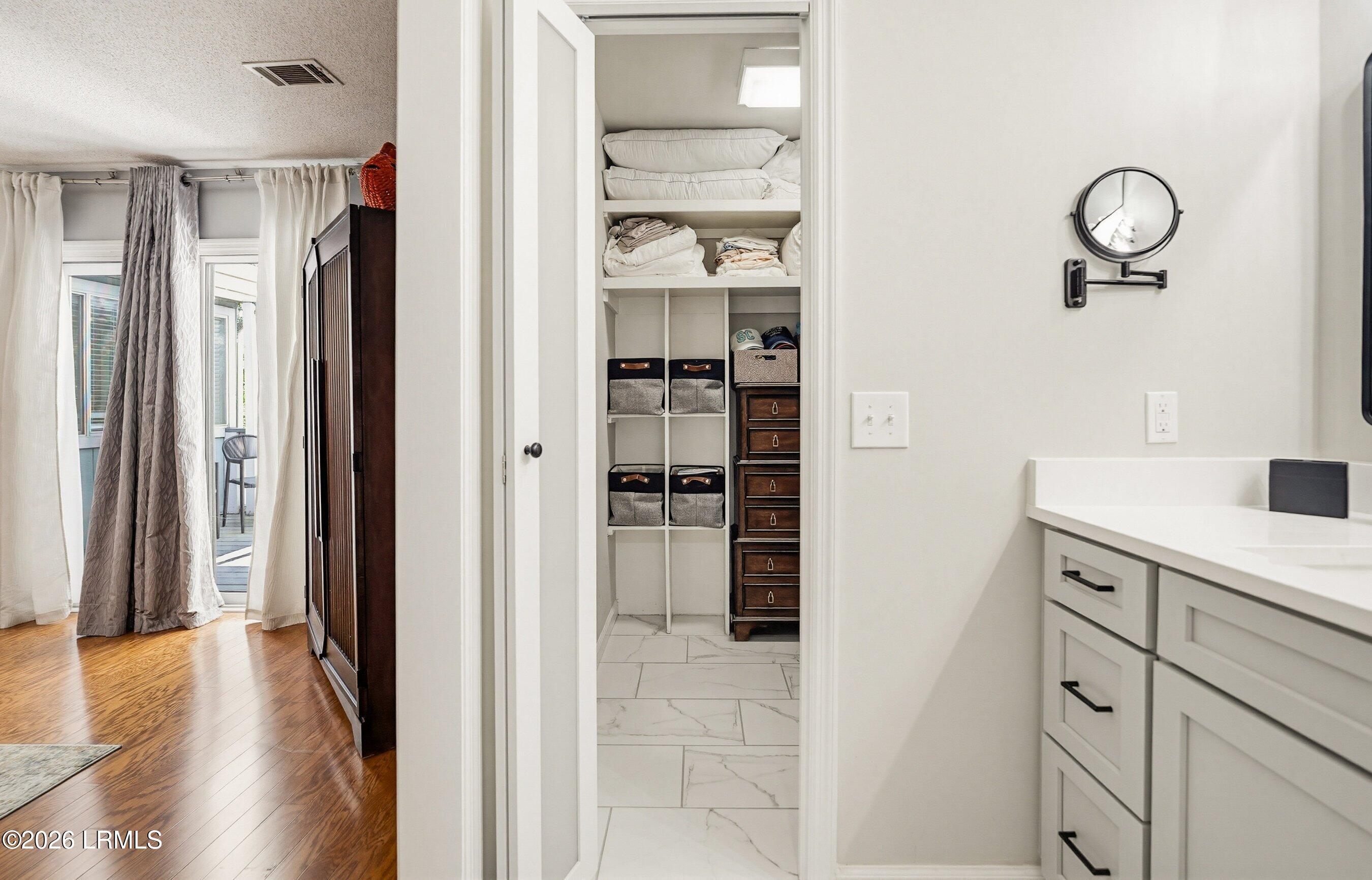 703 Seahorse Road Fripp Island, SC 29920 - Photo 21 of 51 Large closet