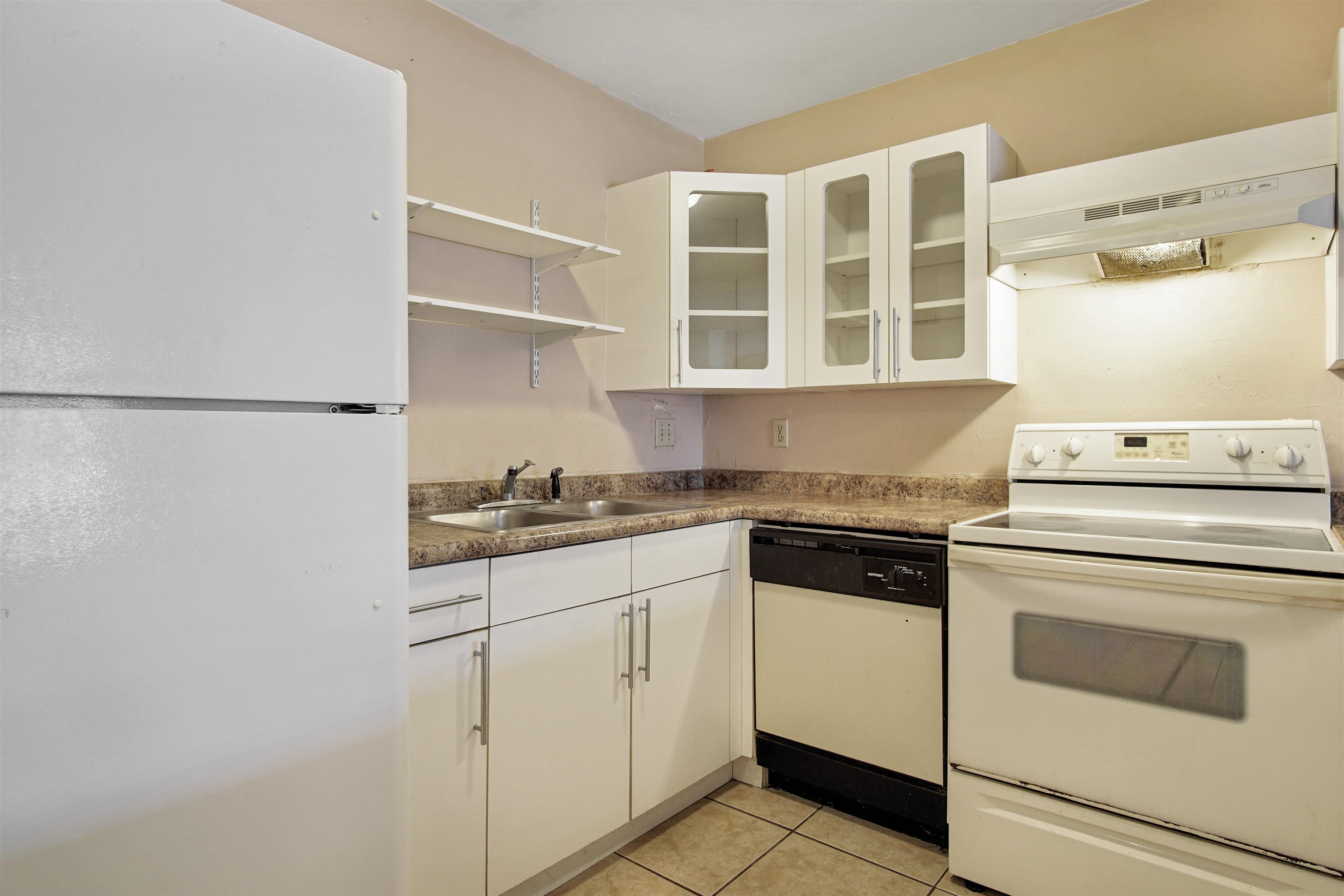 1816 Jackson Bluff Road, Unit B Tallahassee, FL 32304 - Photo 18 of 25 Gallery Image 18