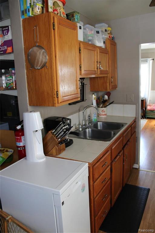 26661 Rialto Street Madison Heights, MI 48071 - Photo 12 of 19