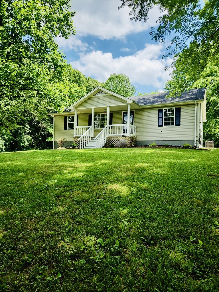 392 Parker Road Portland, TN 37148 - Photo 3 of 22 Gallery Image 3