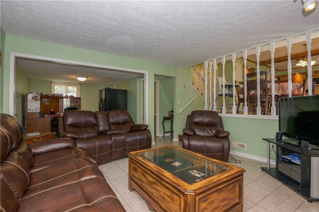 292 Leaning Tree Road Greenwood, IN 46142 - Photo 13 of 26 Gallery Image 13