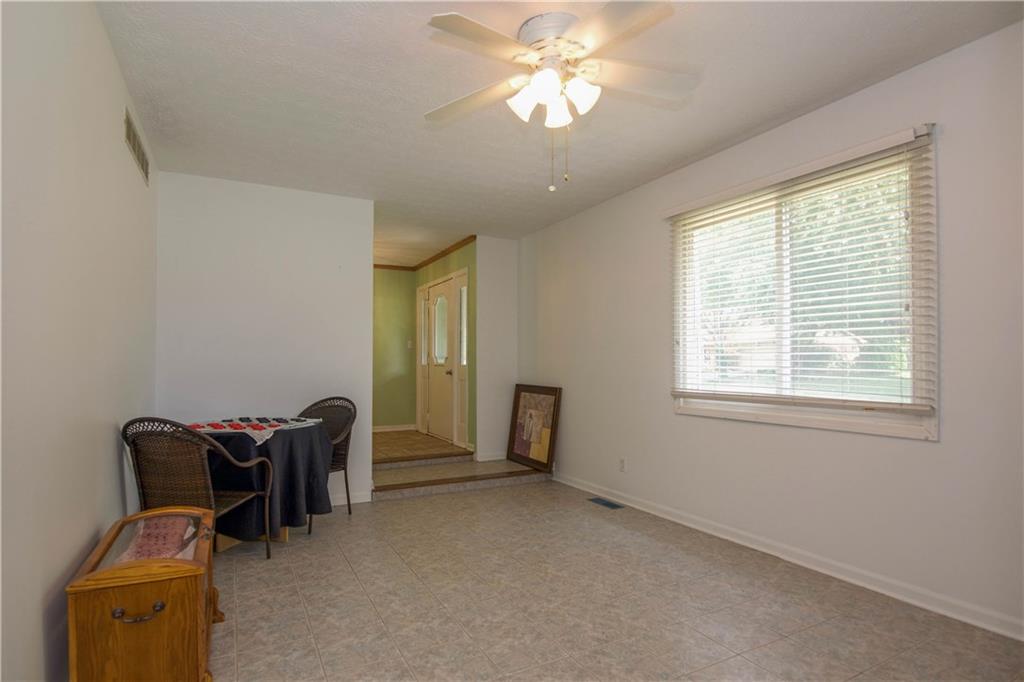 292 Leaning Tree Road Greenwood, IN 46142 - Photo 5 of 26 Gallery Image 5