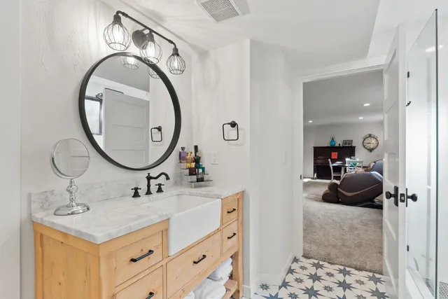 $750,000 | 101 South Scott Avenue, Newport, WA 99156