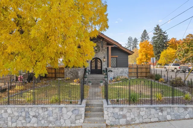 $750,000 | 101 South Scott Avenue, Newport, WA 99156