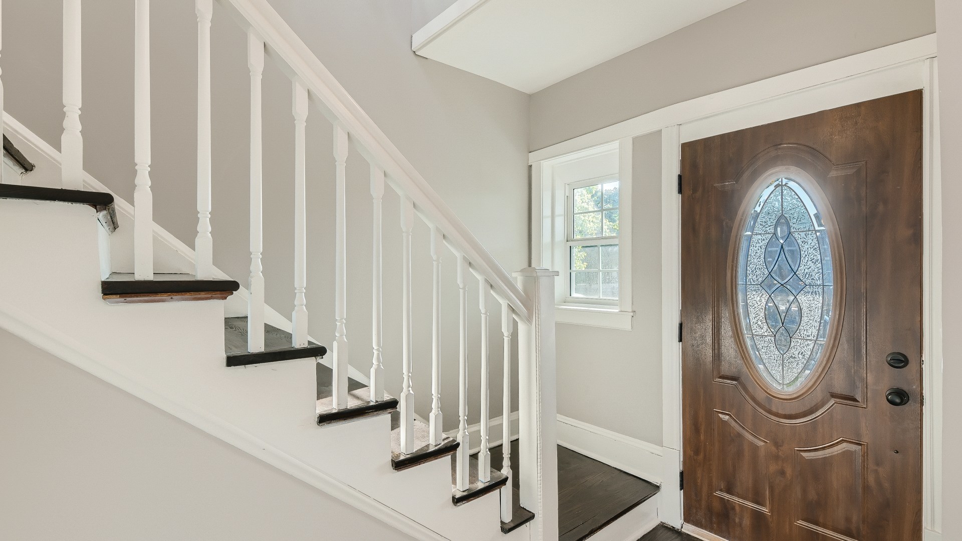 2209 North Kilpatrick Avenue Chicago, IL 60639 - Photo 3 of 22 a view of a entryway with wooden floor