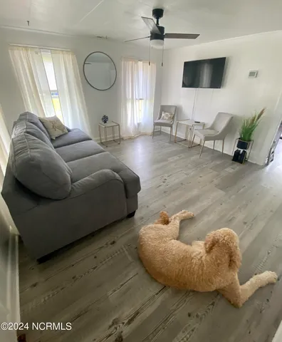 $1,500 | 3383 West Railroad Boulevard, Newport, NC 28570