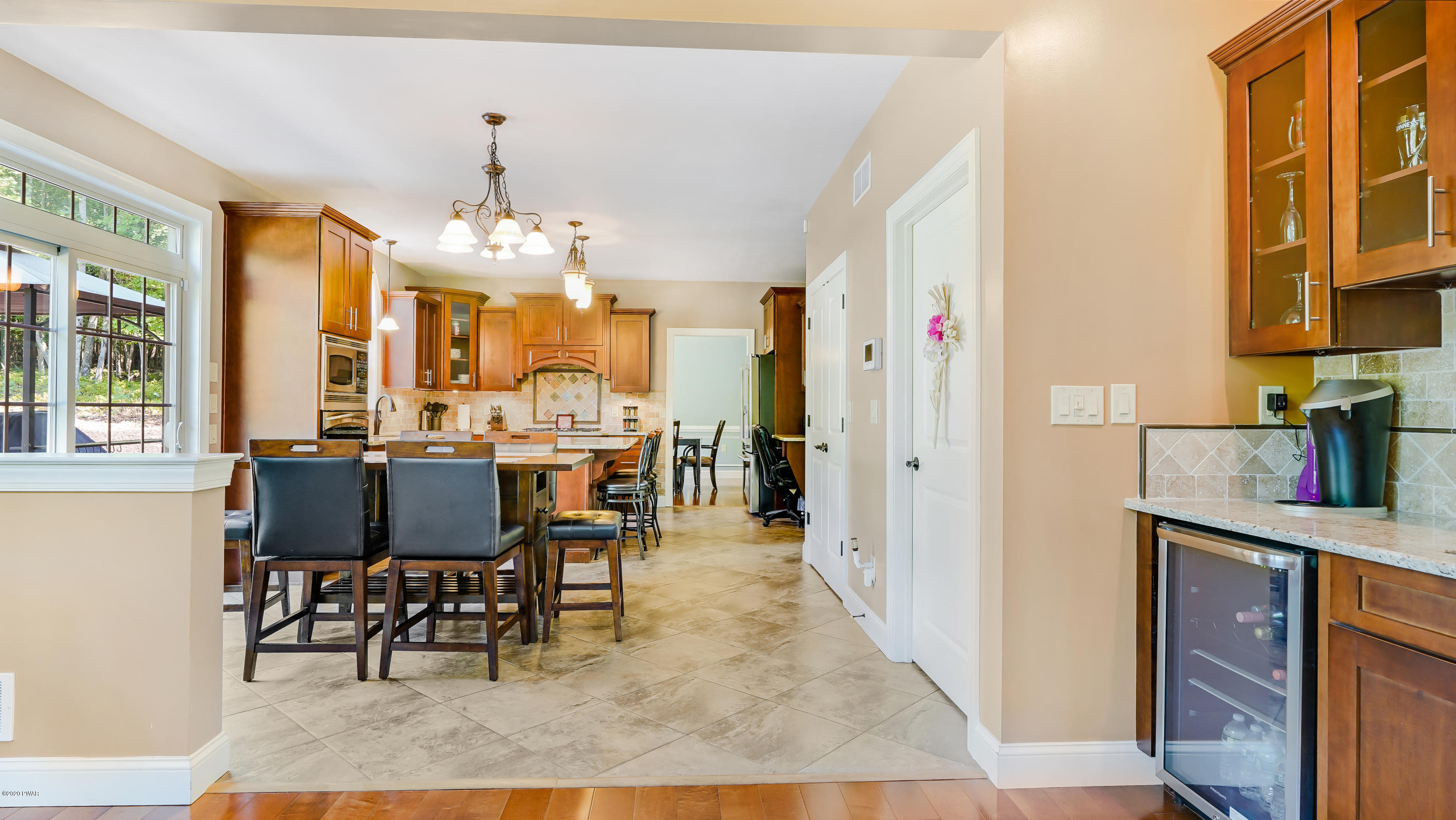215 Kiesel Road Milford, PA 18337 - Photo 12 of 31 DSC08863fuse