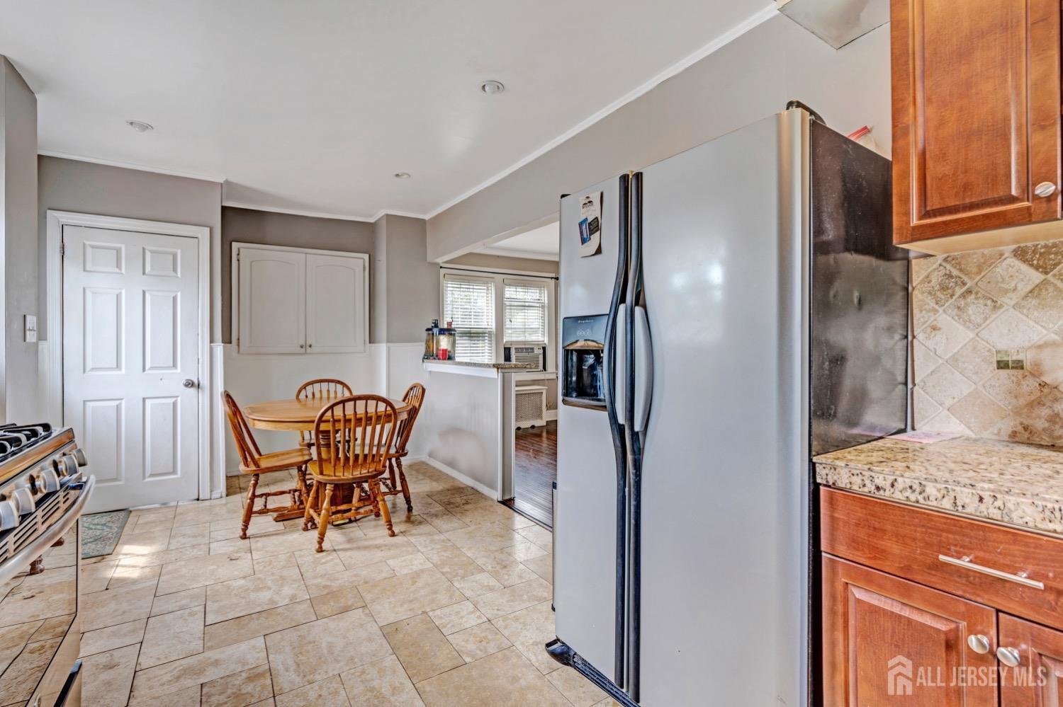 110 Parker Street Middlesex, NJ 08846 - Photo 13 of 28