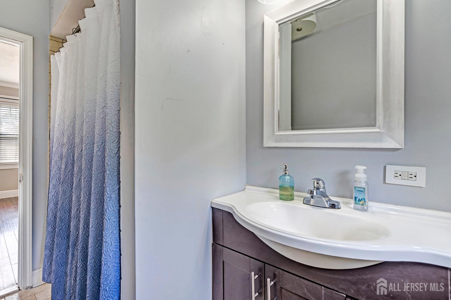 110 Parker Street Middlesex, NJ 08846 - Photo 14 of 28