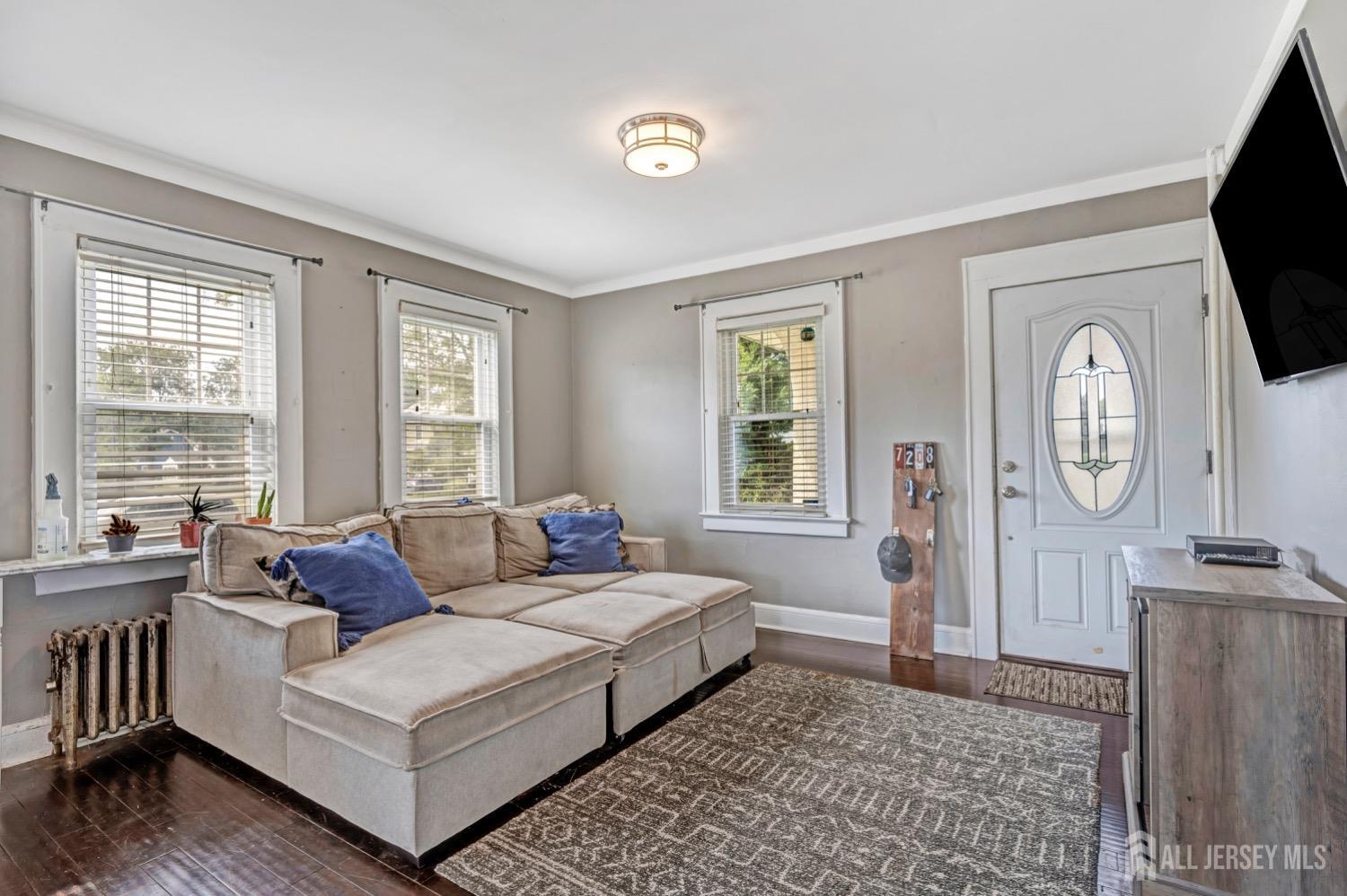 110 Parker Street Middlesex, NJ 08846 - Photo 3 of 28