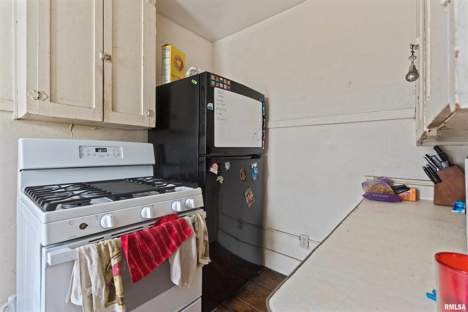 431 6th Avenue South Clinton, IA 52732 - Photo 13 of 24