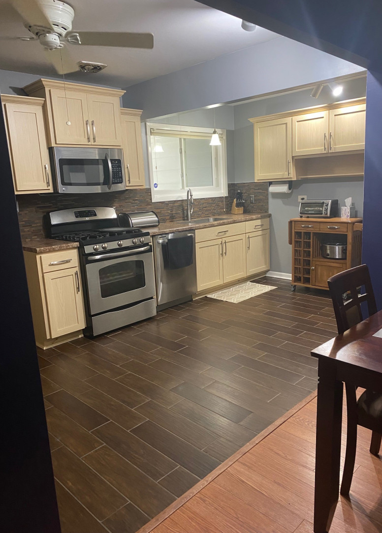 21W225 Coronet Road Lombard, IL 60148 - Photo 4 of 20