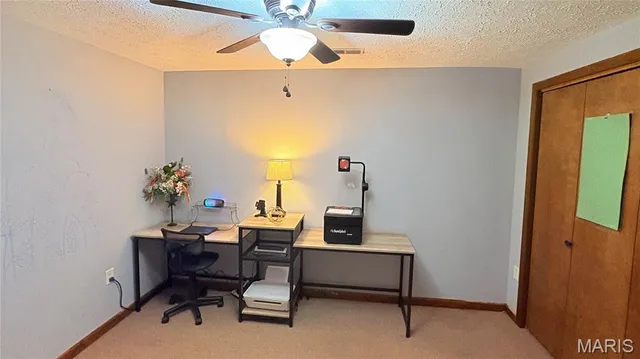 $389,000 | 32952 Crystal Lake Road, Jerseyville, IL 62052