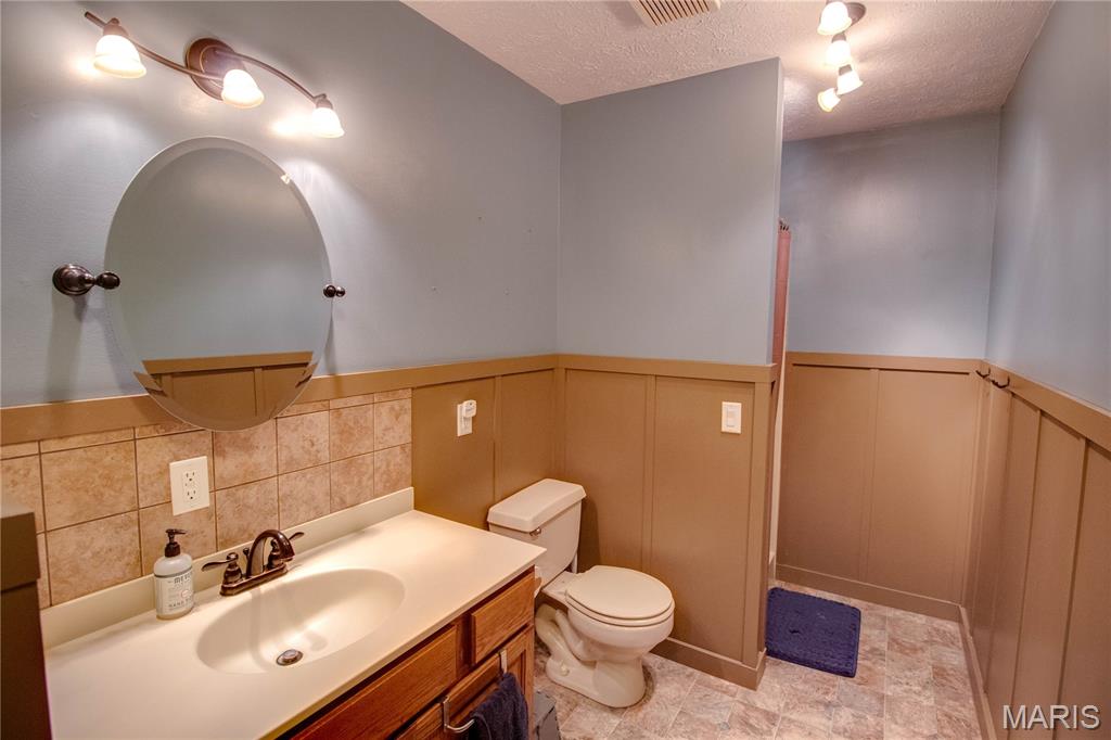 32952 Crystal Lake Road Jerseyville, IL 62052 - Photo 29 of 43