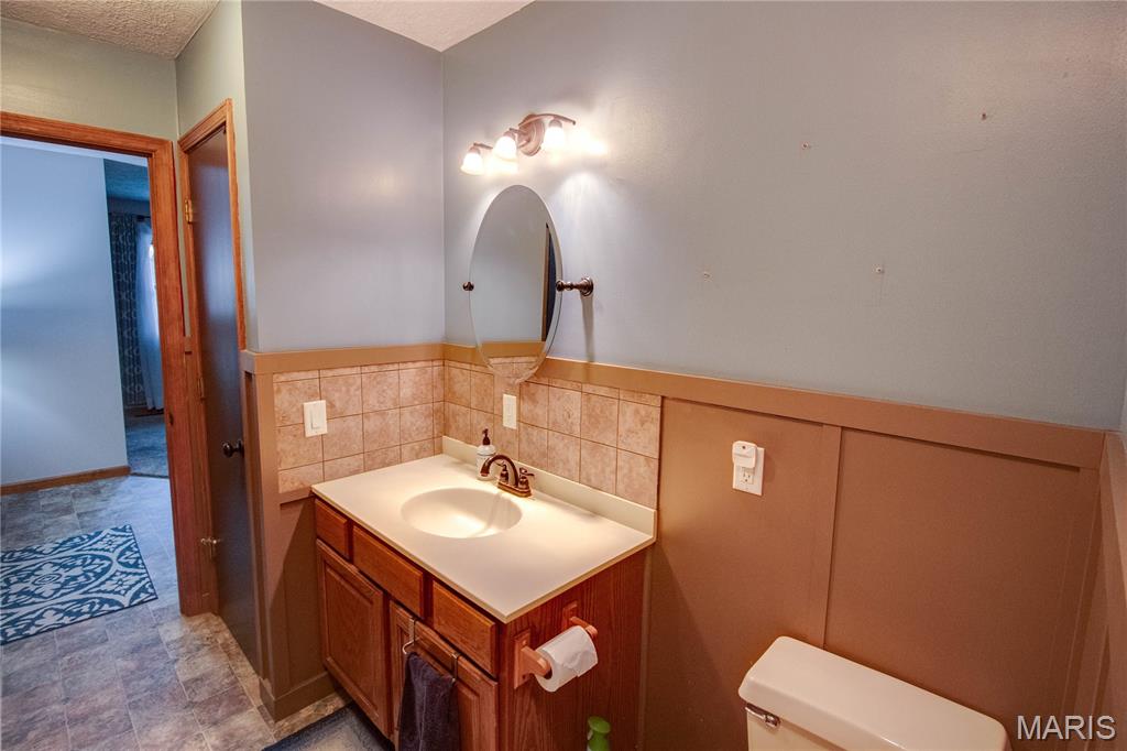 32952 Crystal Lake Road Jerseyville, IL 62052 - Photo 30 of 43