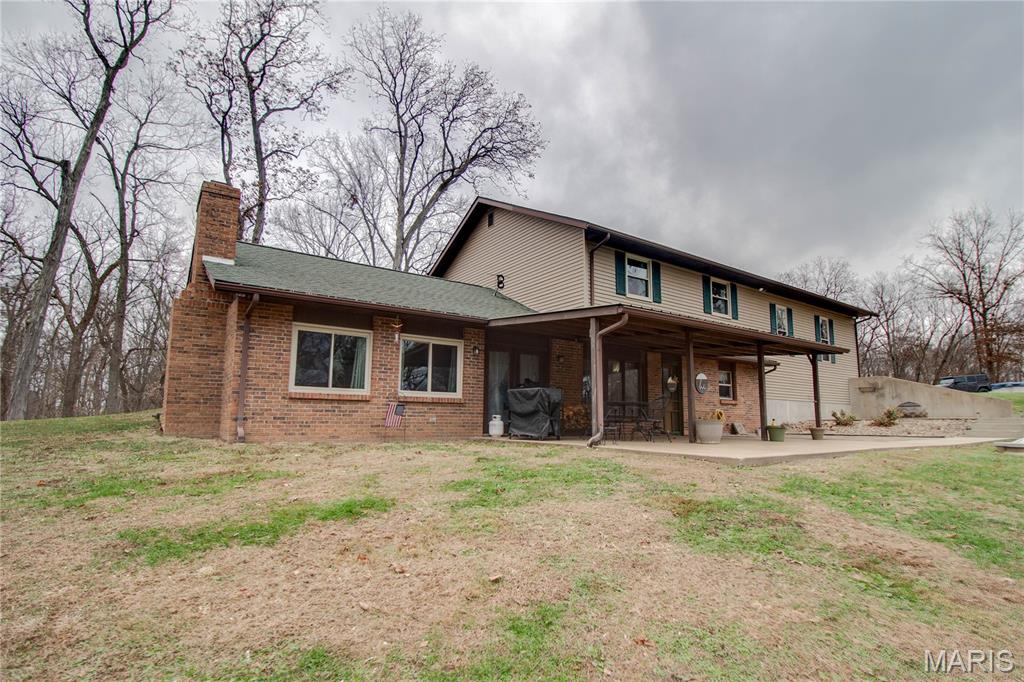 32952 Crystal Lake Road Jerseyville, IL 62052 - Photo 3 of 43