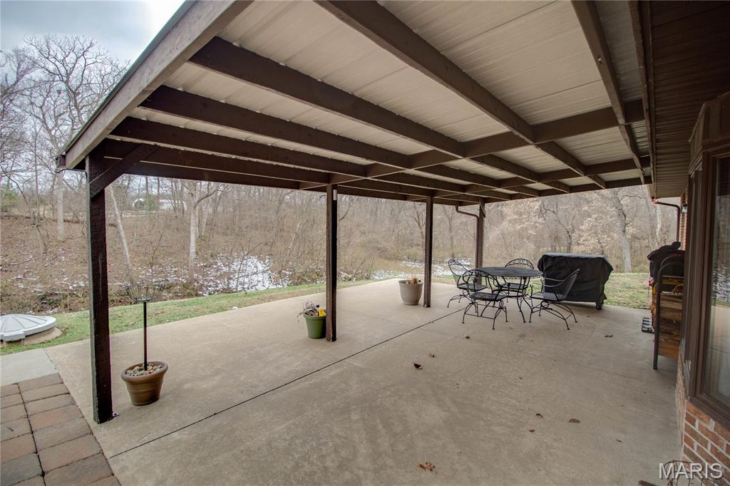 32952 Crystal Lake Road Jerseyville, IL 62052 - Photo 5 of 43