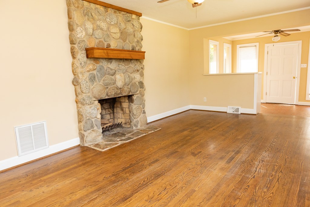 116 Sagewood Road Greenwood, SC 29646 - Photo 4 of 17 Gallery Image 4