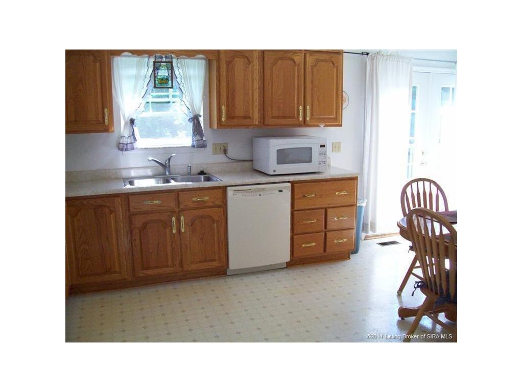 887 Georgetown-Lanesville Road Georgetown, IN 47122 - Photo 13 of 39