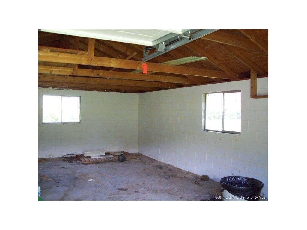 887 Georgetown-Lanesville Road Georgetown, IN 47122 - Photo 27 of 39
