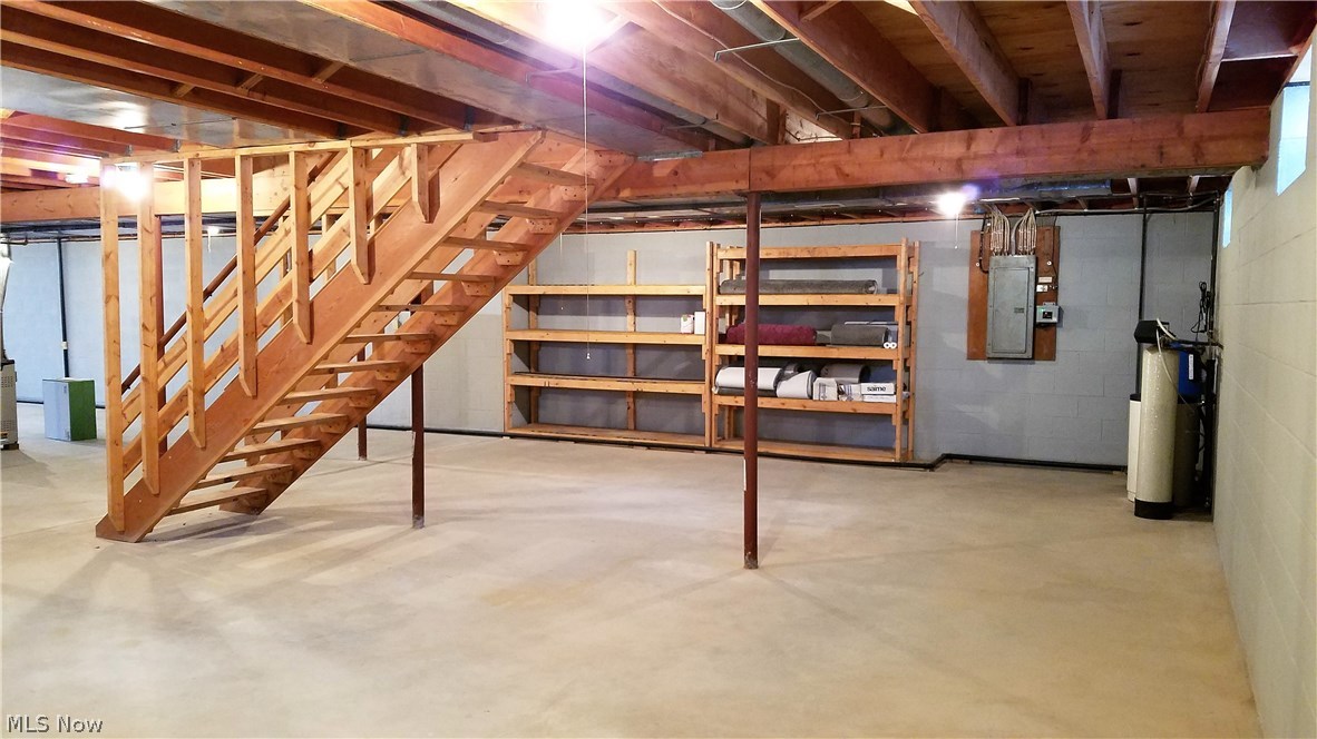 1859 Beryl Road Akron, OH 44312 - Photo 28 of 35