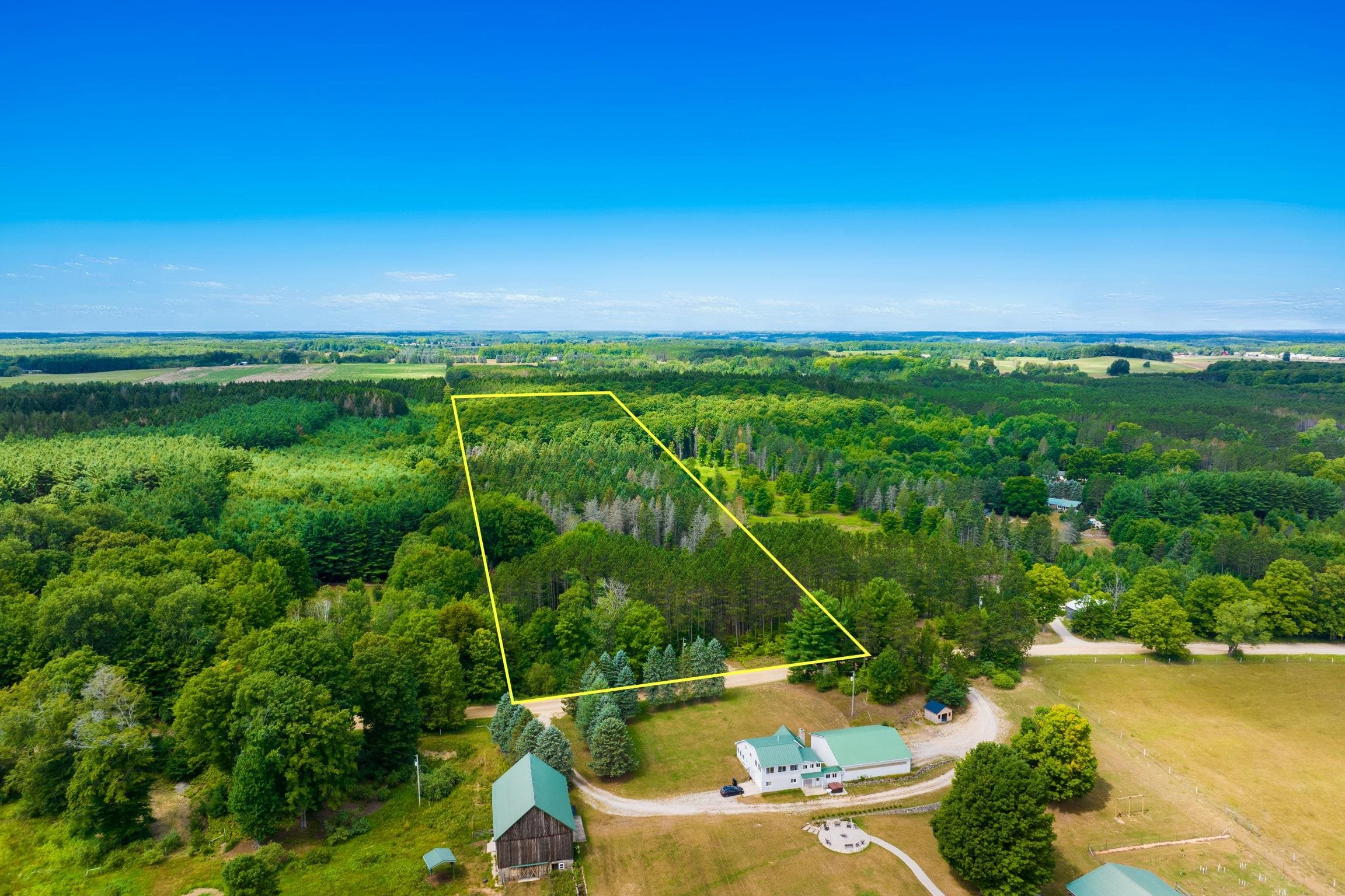 8220 Dell Road Kingsley, MI 49649 - Photo 27 of 32 Gallery Image 27