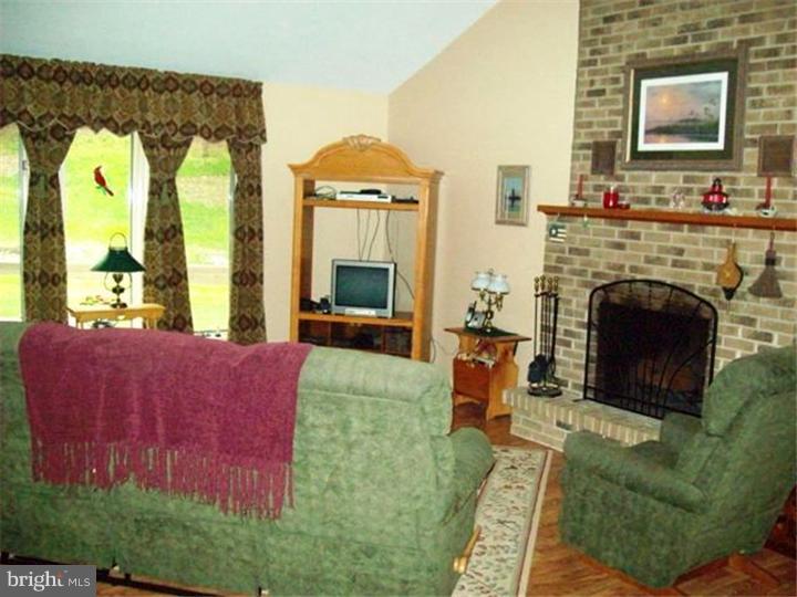 2025 Shenkel Road Pottstown, PA 19465 - Photo 7 of 25 Gallery Image 7