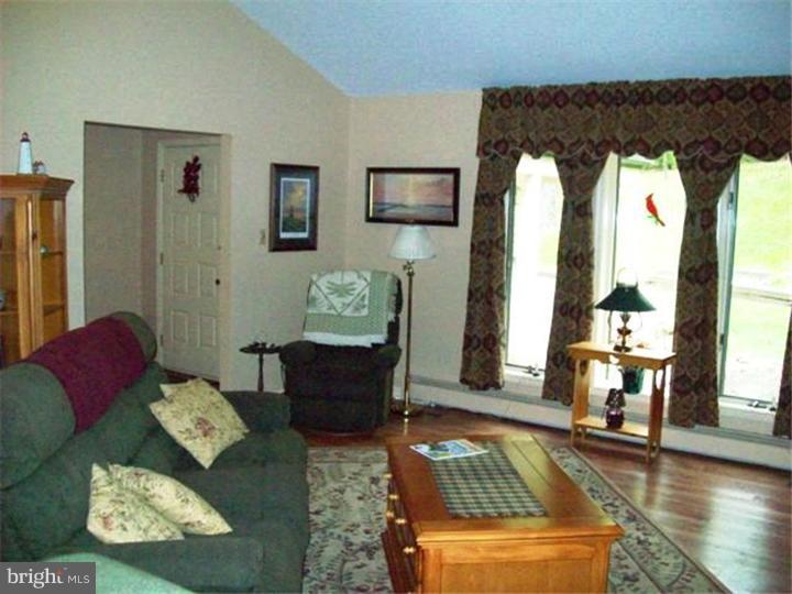 2025 Shenkel Road Pottstown, PA 19465 - Photo 9 of 25 Gallery Image 9