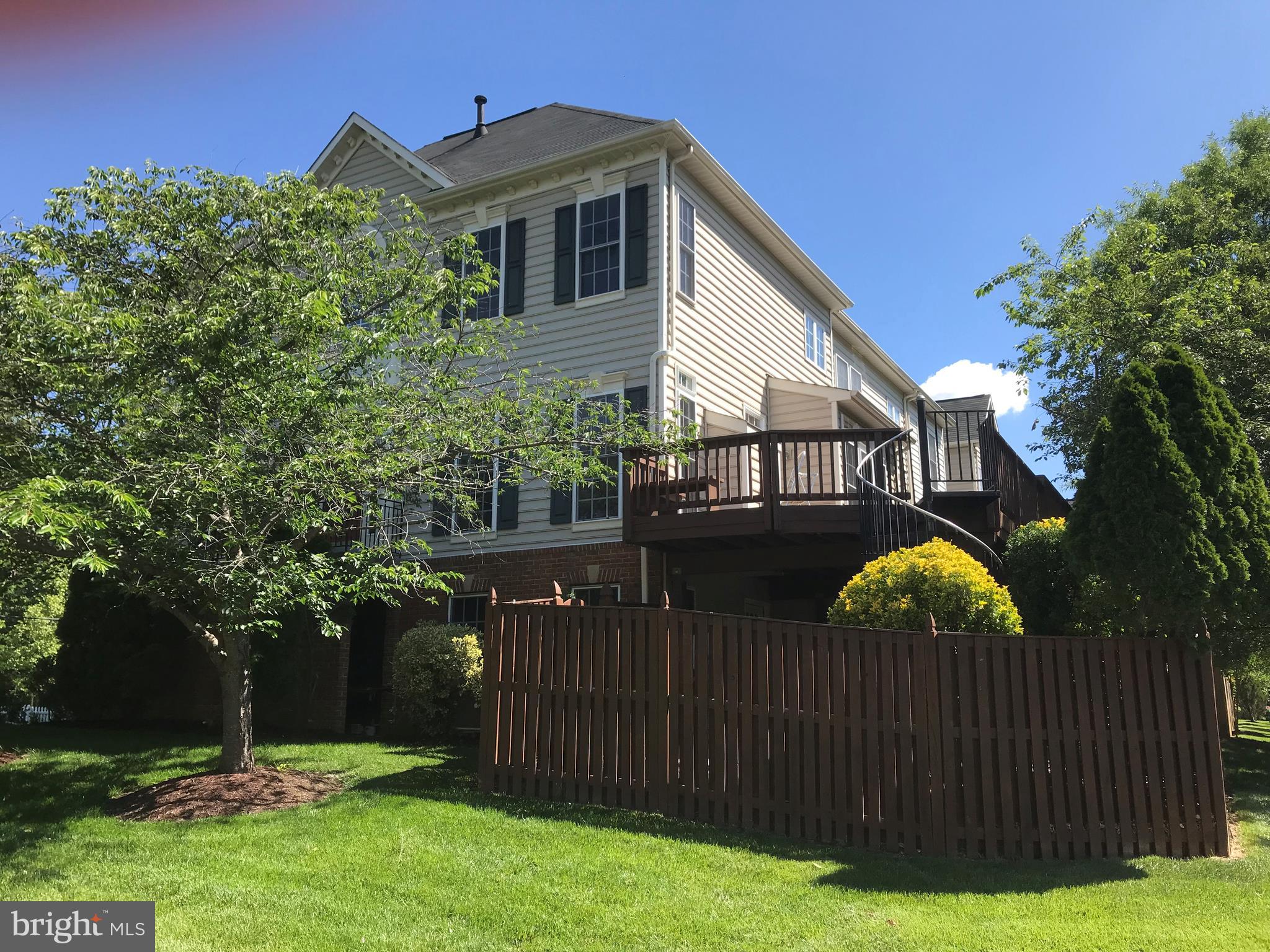 175 Riverton Place Edgewater, MD 21037 - Photo 2 of 26 Rear Side of Home, Fully Fenced